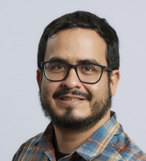 Dr. Javier G. Montoya-Zumaeta