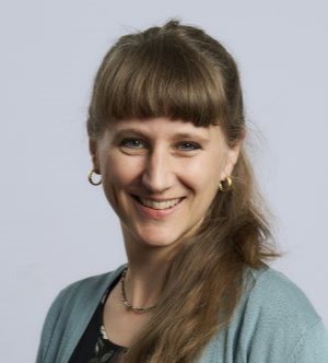 Dr. Lara Lundsgaard-Hansen