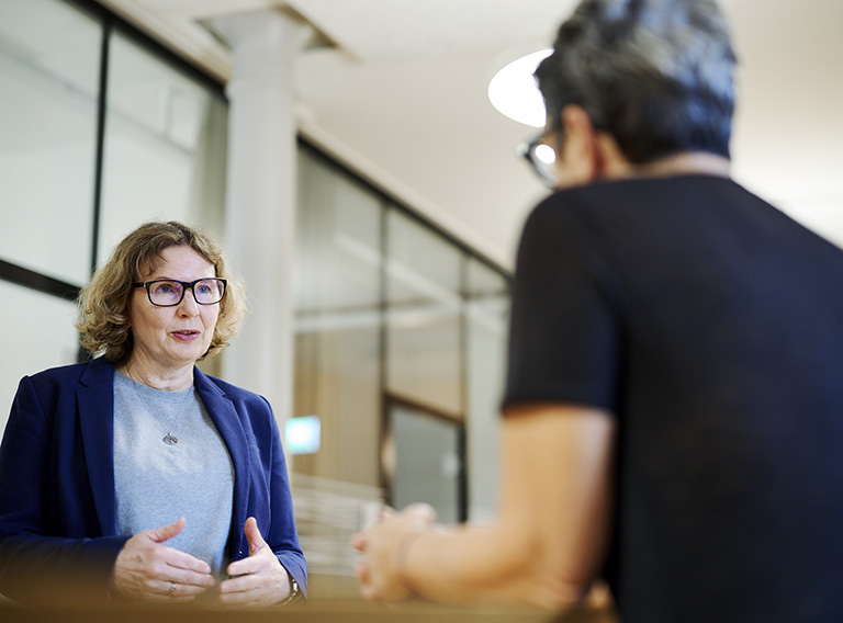 Elisabeth Bürgi Bonanomi speaking with the interviewer