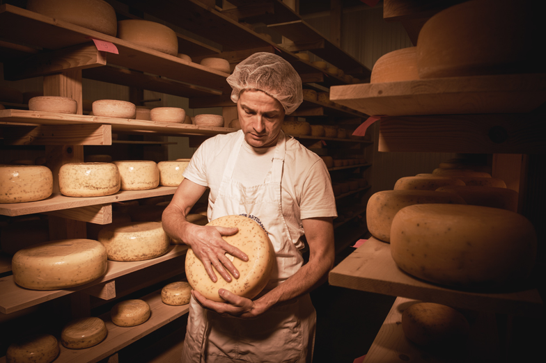 Artisanal cheese production