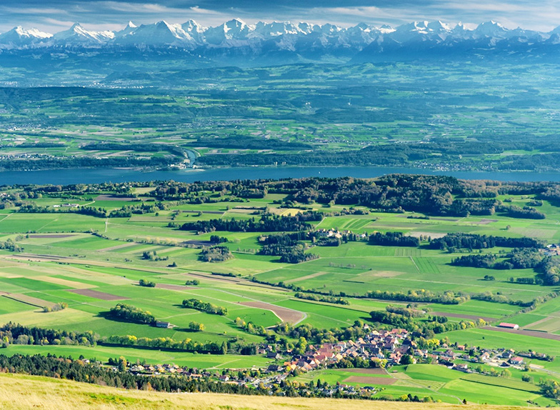 Landschaft eines Teils der Projektregion mit dem Bielersee