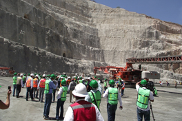Guided visit to Zapotillo dam participating State authorities and villagers advisers